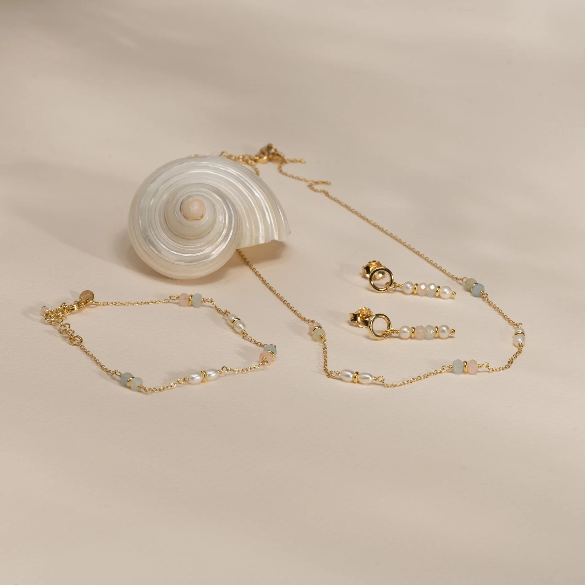ADIRA MORGANITE PEARL GOLDEN EARRING - Image 5